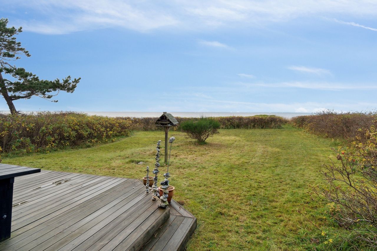 image 03