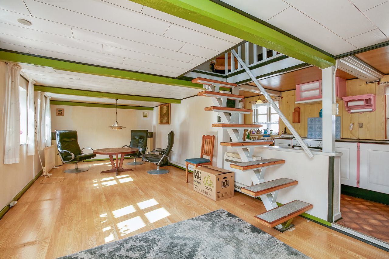 image 03
